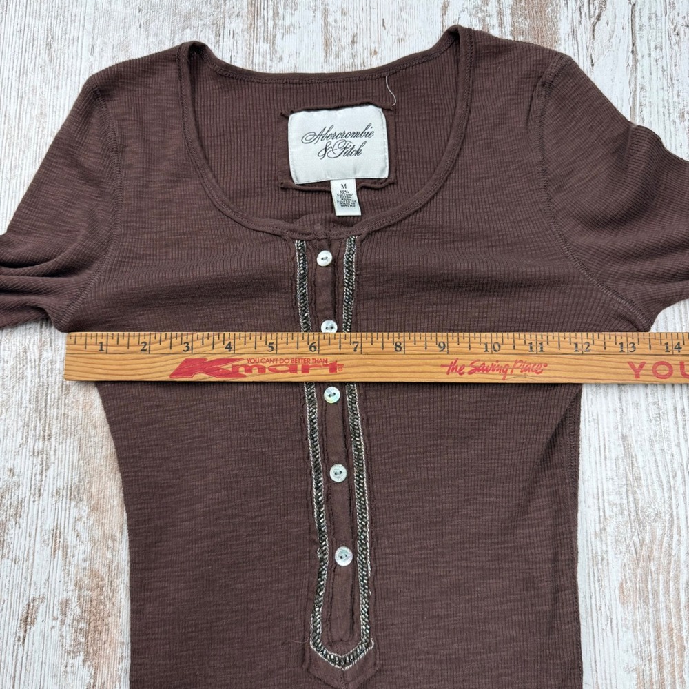 VTG Y2K Abercrombie & Fitch Brown Fitted Ribbed Henley Long Sleeve Top Medium - Picture 7 of 9